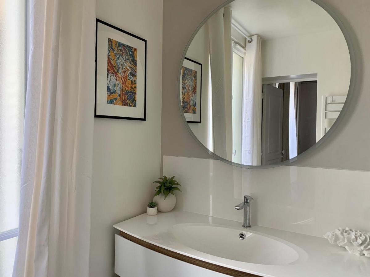 Le Ciel De Paris - Montparnasse & Jardin Du Luxembourg Bed & Breakfast Exterior photo
