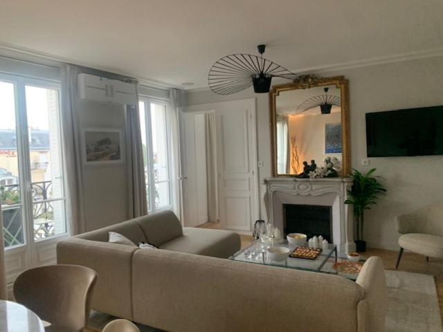Le Ciel De Paris - Montparnasse & Jardin Du Luxembourg Bed & Breakfast Exterior photo